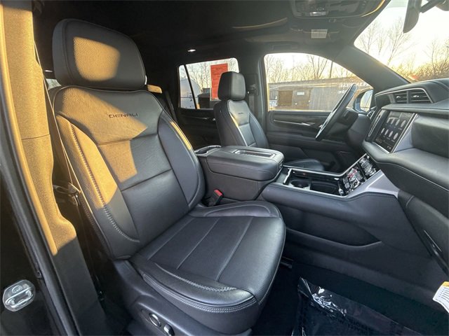 Used 2021 GMC Yukon Denali image 25