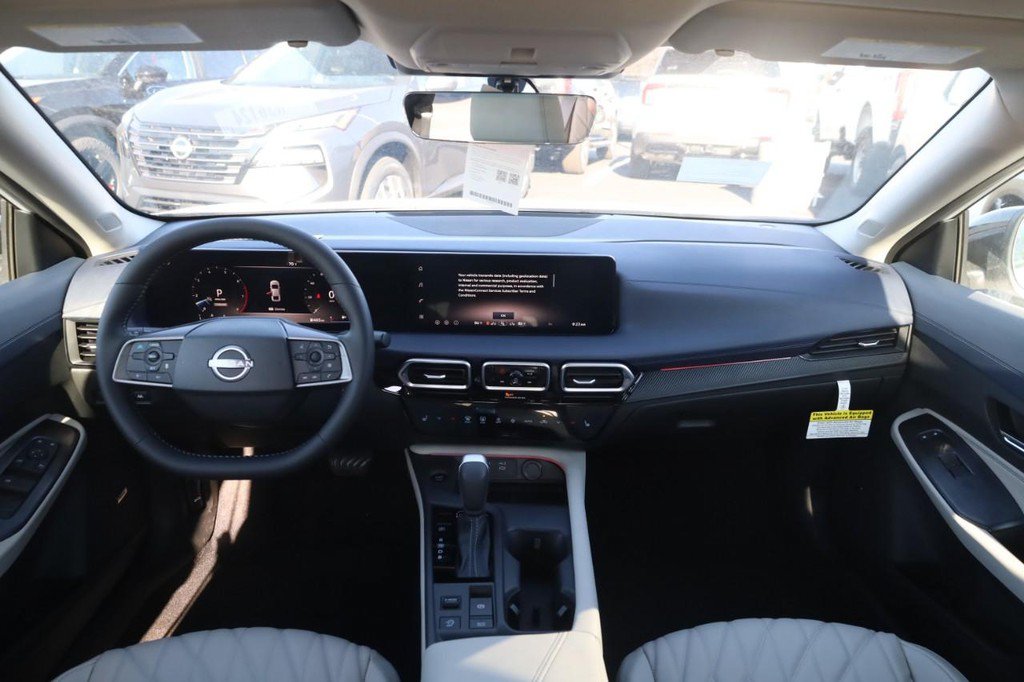 New 2026 Nissan Sentra SL w/ Floor Mat Package FWD image 7