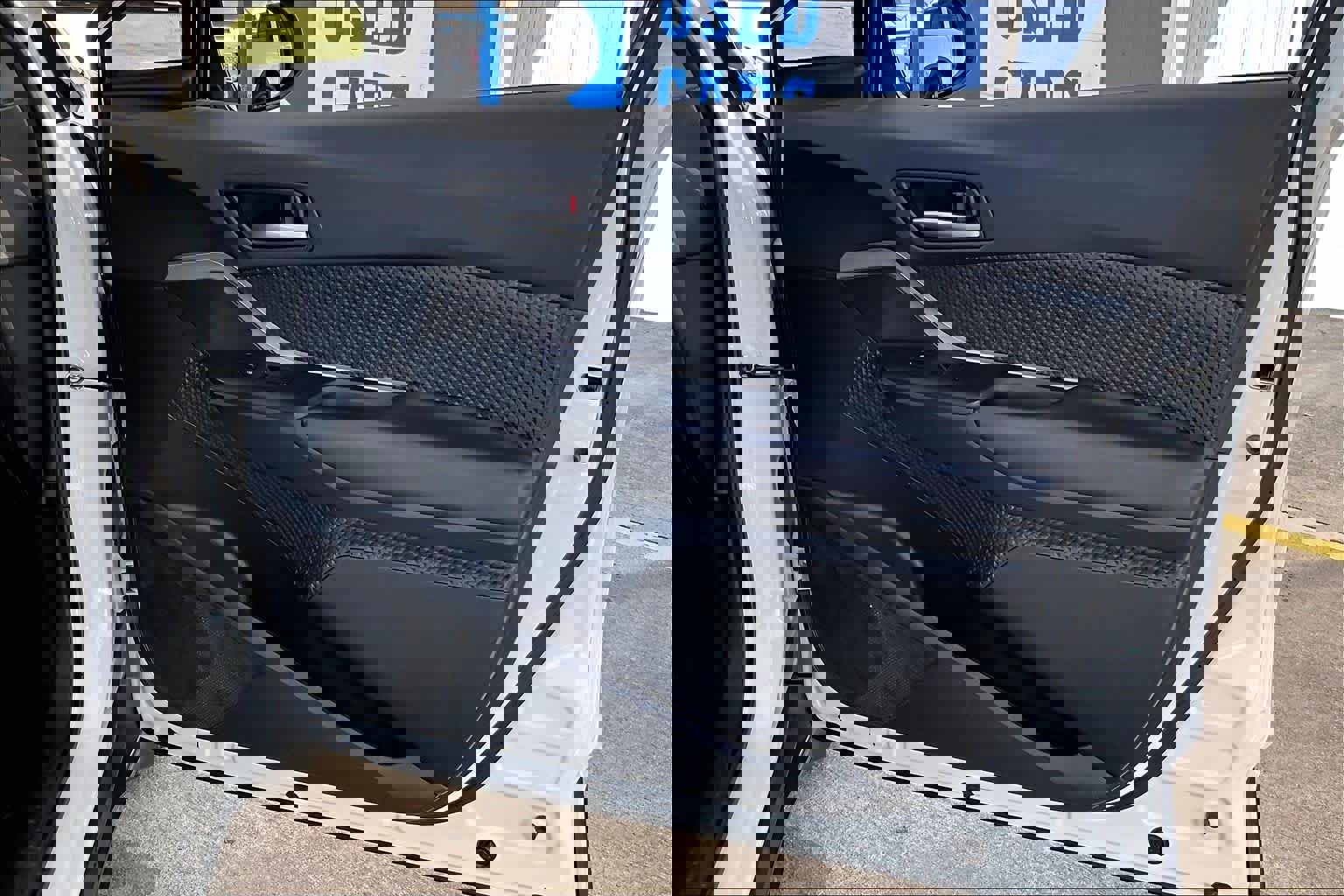 Used 2021 Toyota C-HR LE image 22