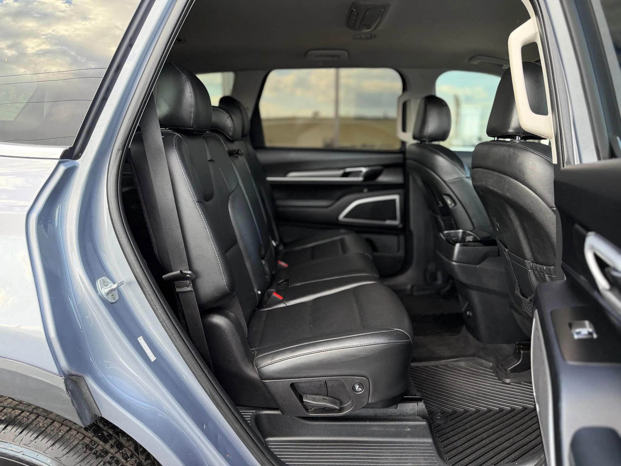 Used 2020 Kia Telluride LX image 24