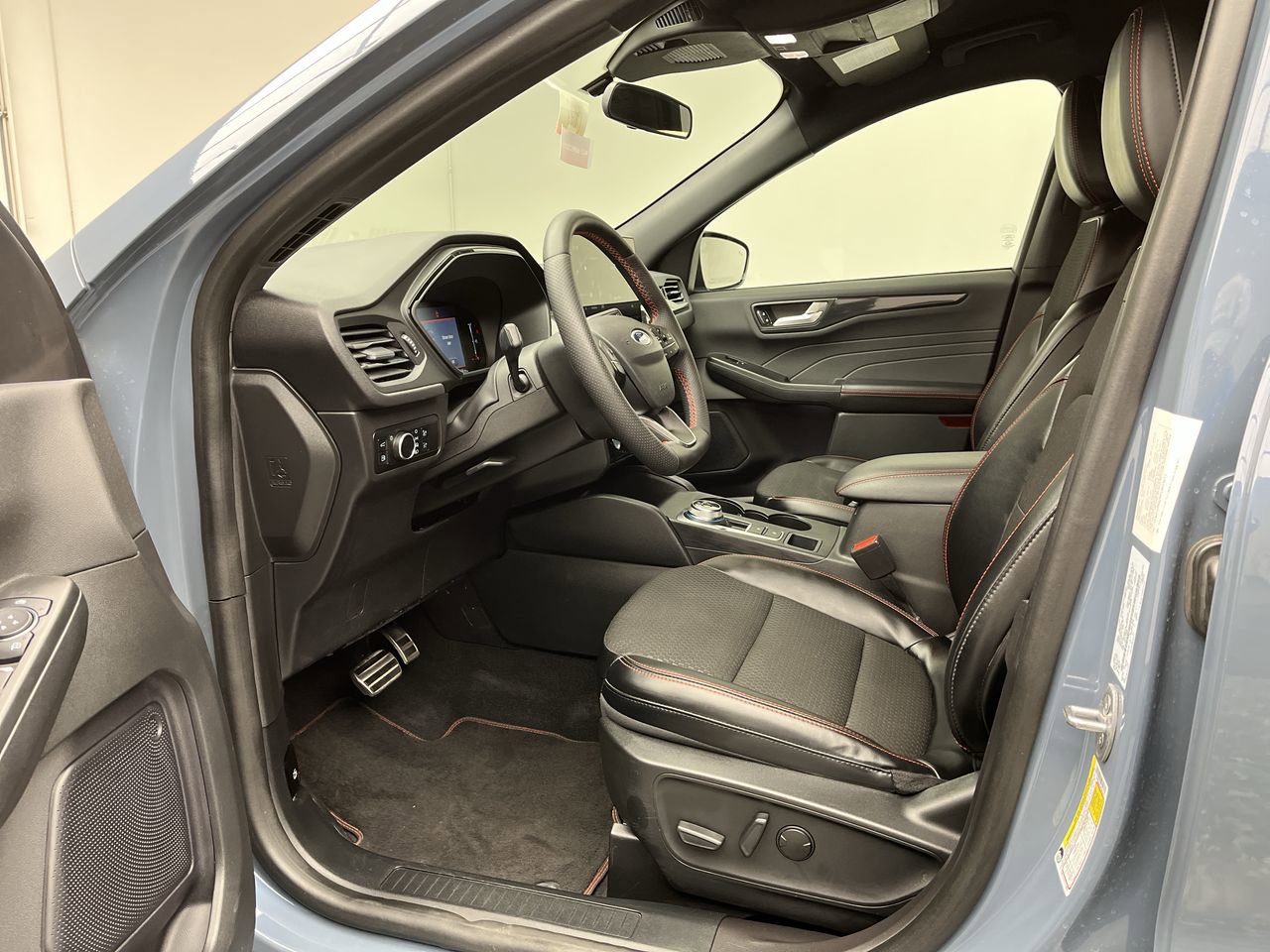 Certified 2023 Ford Escape ST-Line w/ Equipment Group 301A FWD image 3