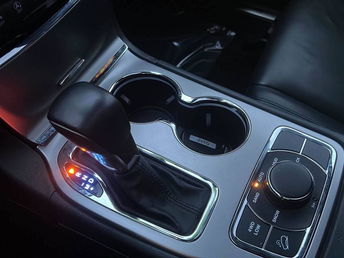 Used 2020 Jeep Grand Cherokee Limited w/ Trailer Tow Group IV image 12