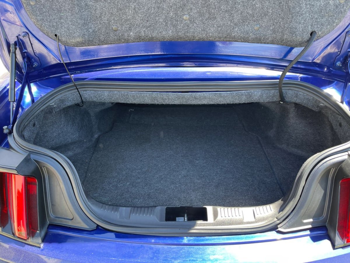 Used 2016 Ford Mustang Premium RWD image 11