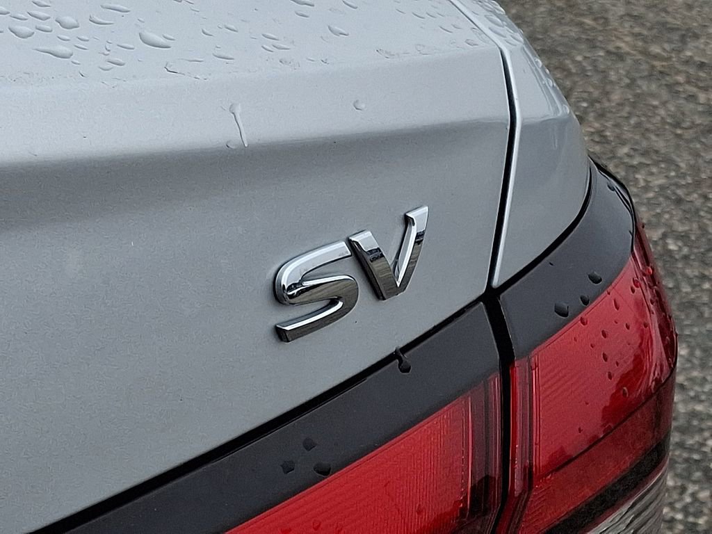 Used 2021 Nissan Versa SV image 32