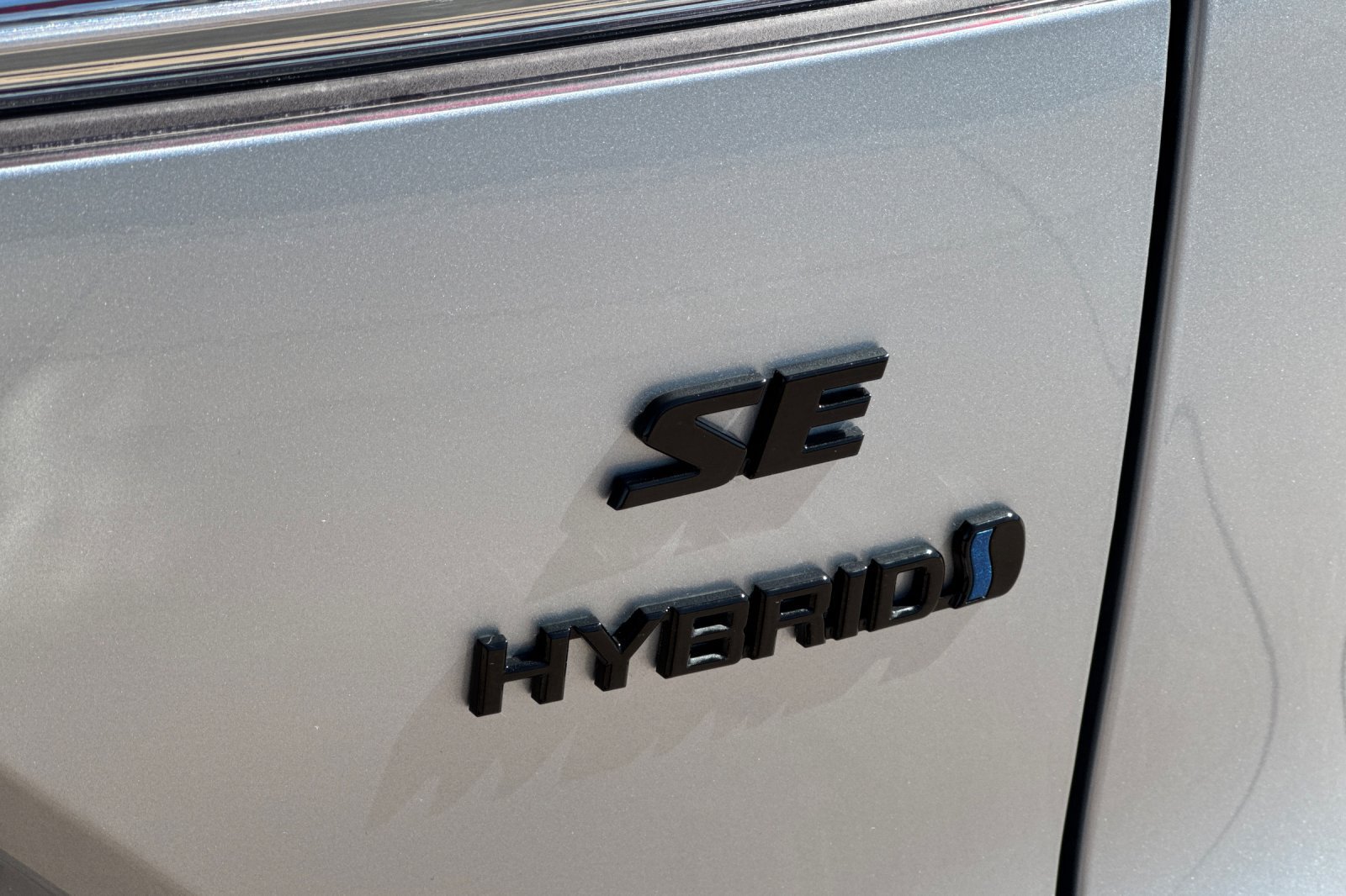 Used 2023 Toyota Corolla Cross AWD Hybrid image 32