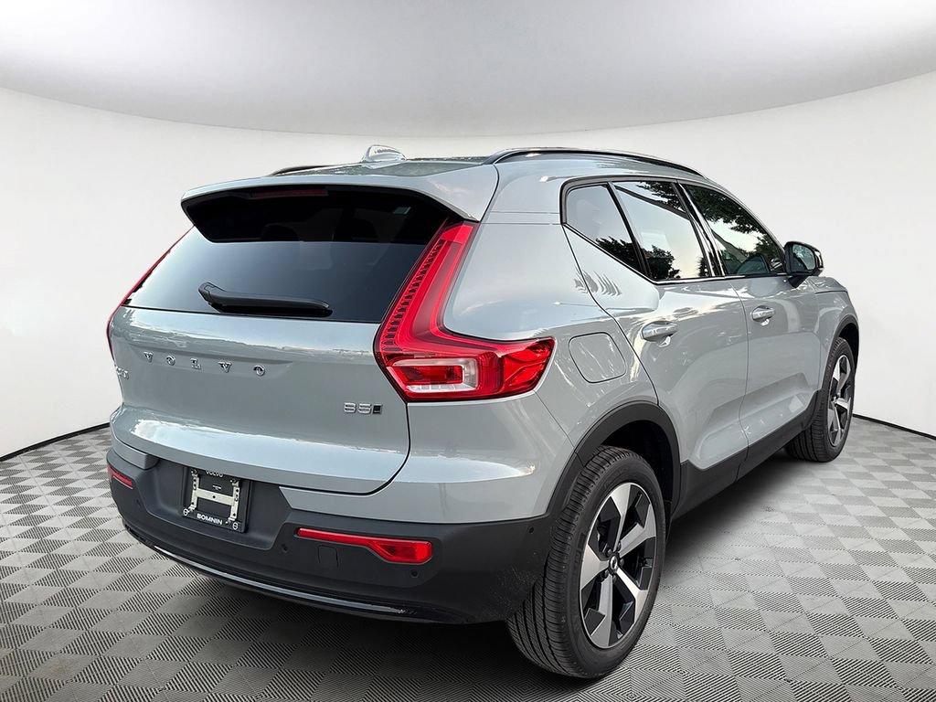 New 2026 Volvo XC40 B5 Plus w/ Protection Package Premier AWD/4WD image 5