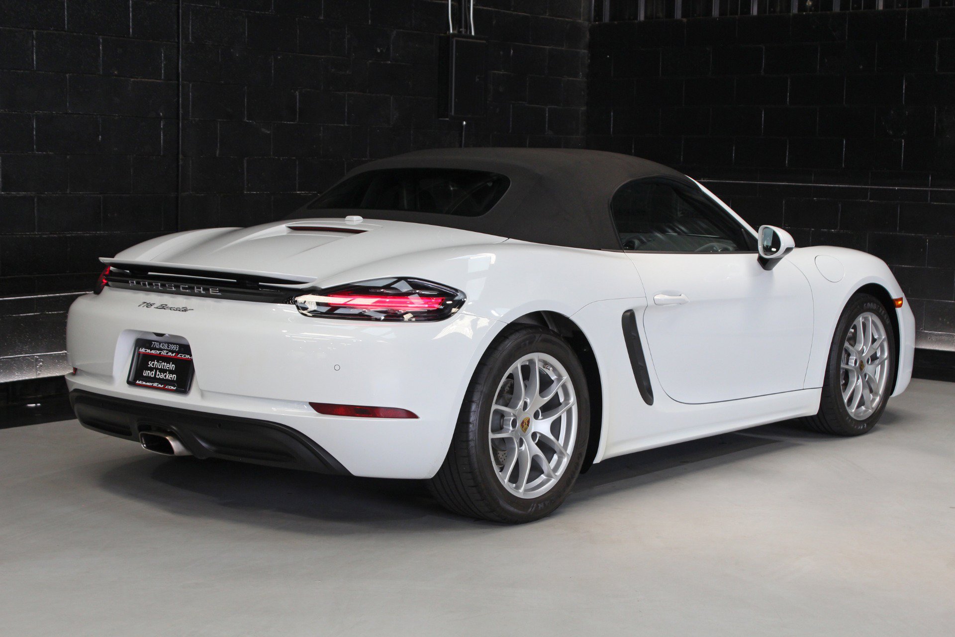 Used 2021 Porsche 718 Boxster w/ Premium Package RWD image 92