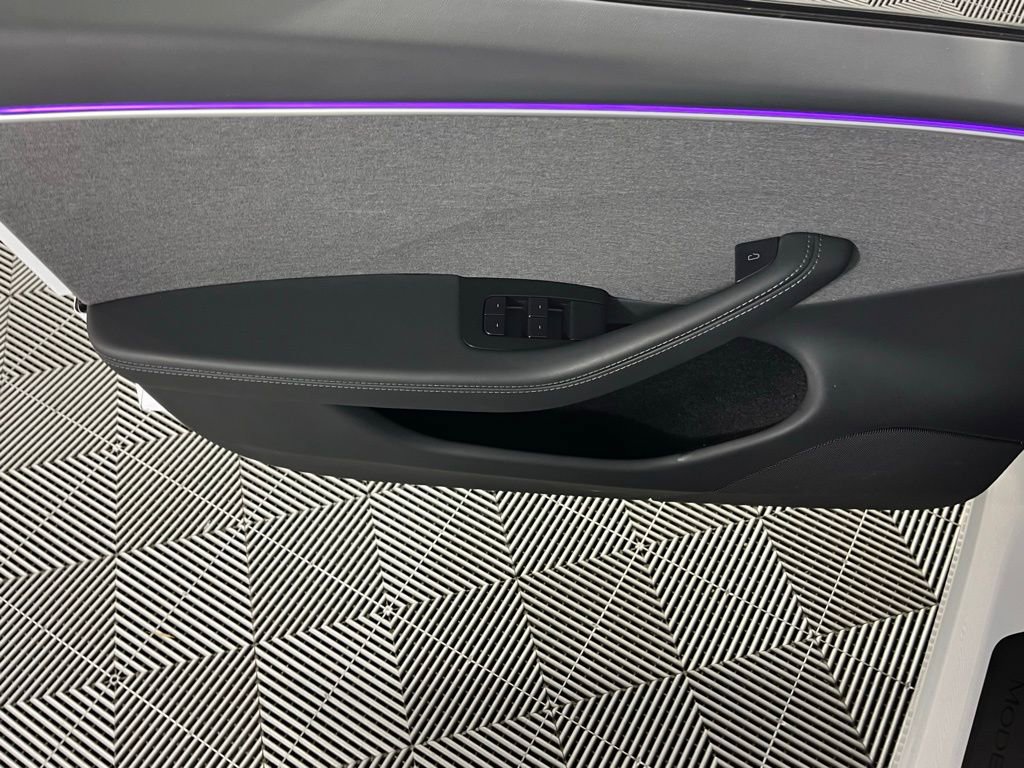 Used 2025 Tesla Model 3 Long Range image 25