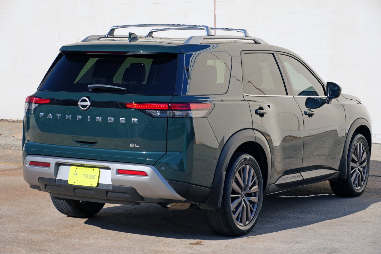 Used 2023 Nissan Pathfinder SL w/ SL Premium Package FWD image 52