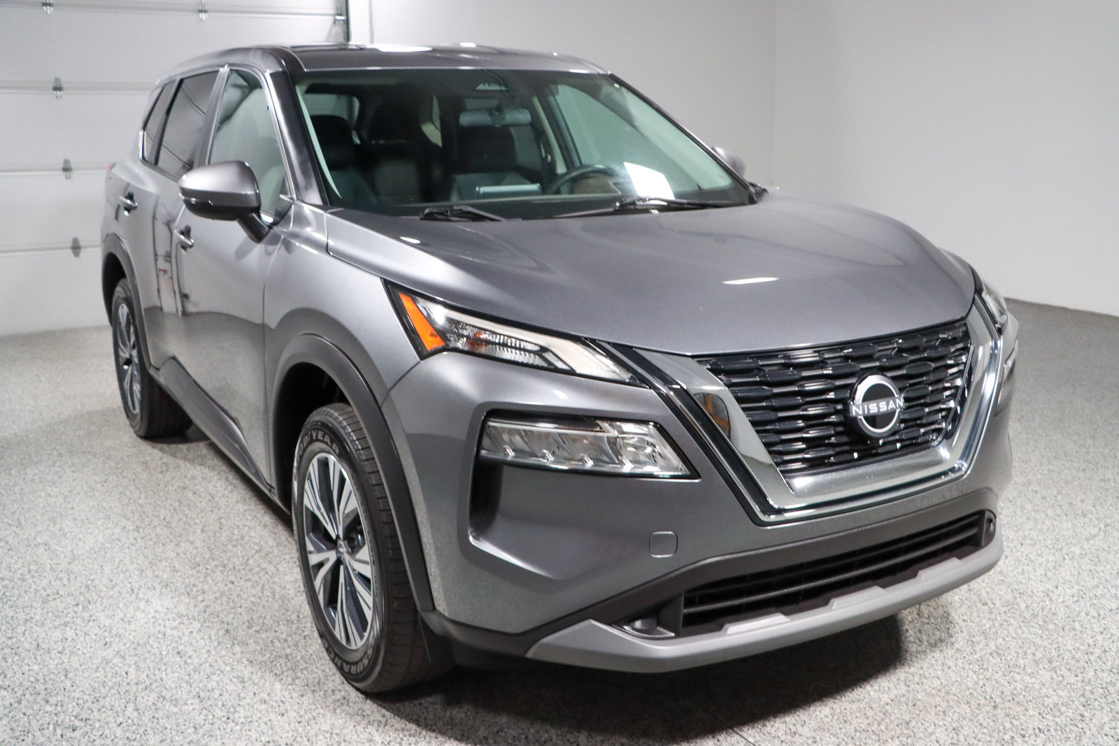 Used 2022 Nissan Rogue SV FWD image 5