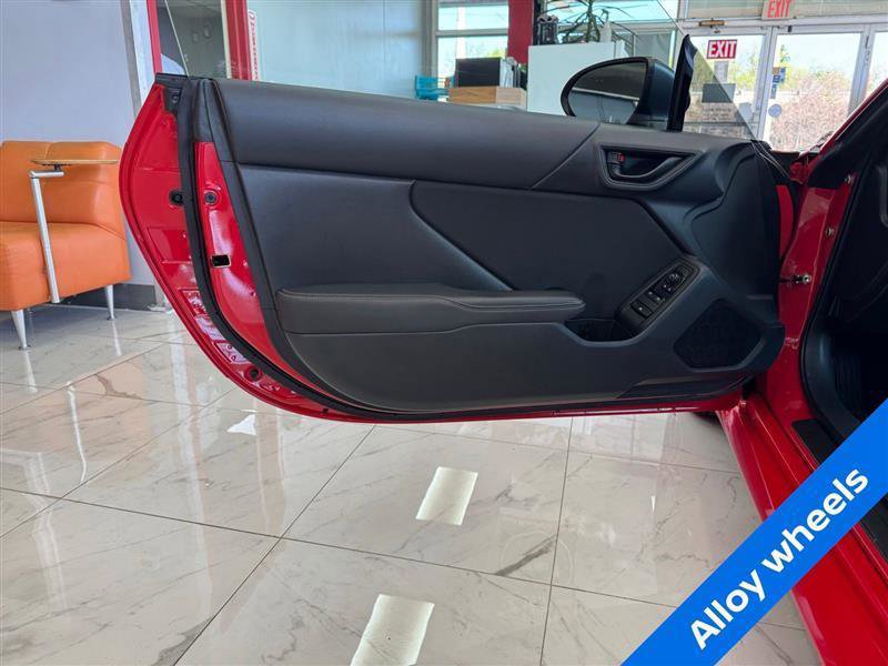 Used 2022 Toyota GR86 w/ ALL Weather Mat Package (TMS) RWD image 8