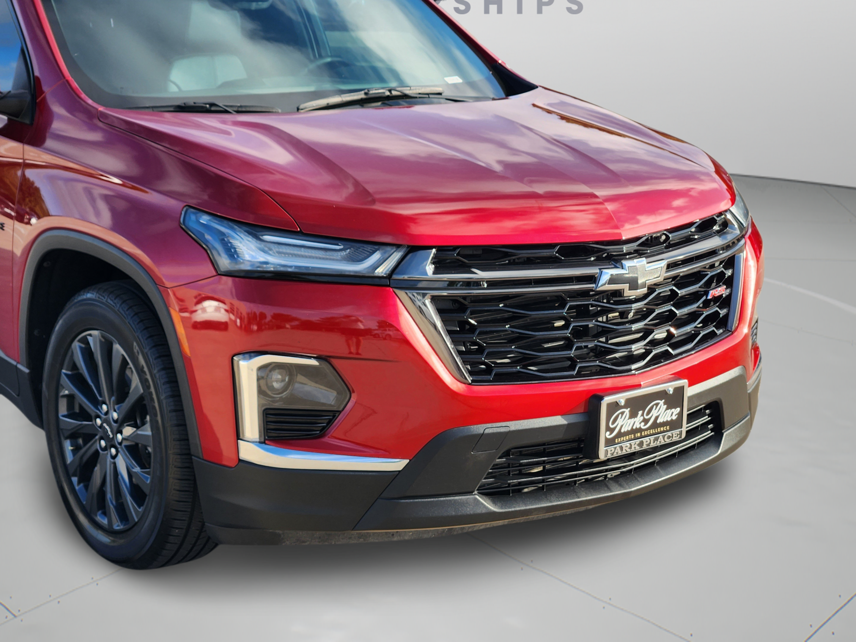 Used 2023 Chevrolet Traverse RS FWD image 38