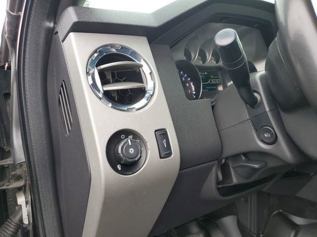 Used 2015 Ford F350 Lariat image 15