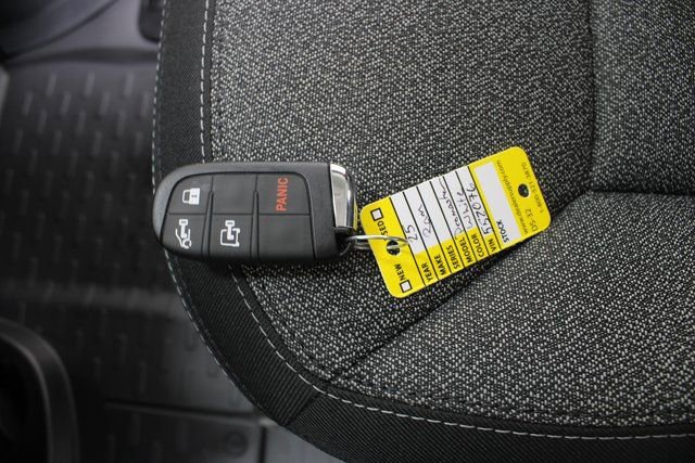 Used 2025 RAM ProMaster 2500 w/ Convenience Group image 7