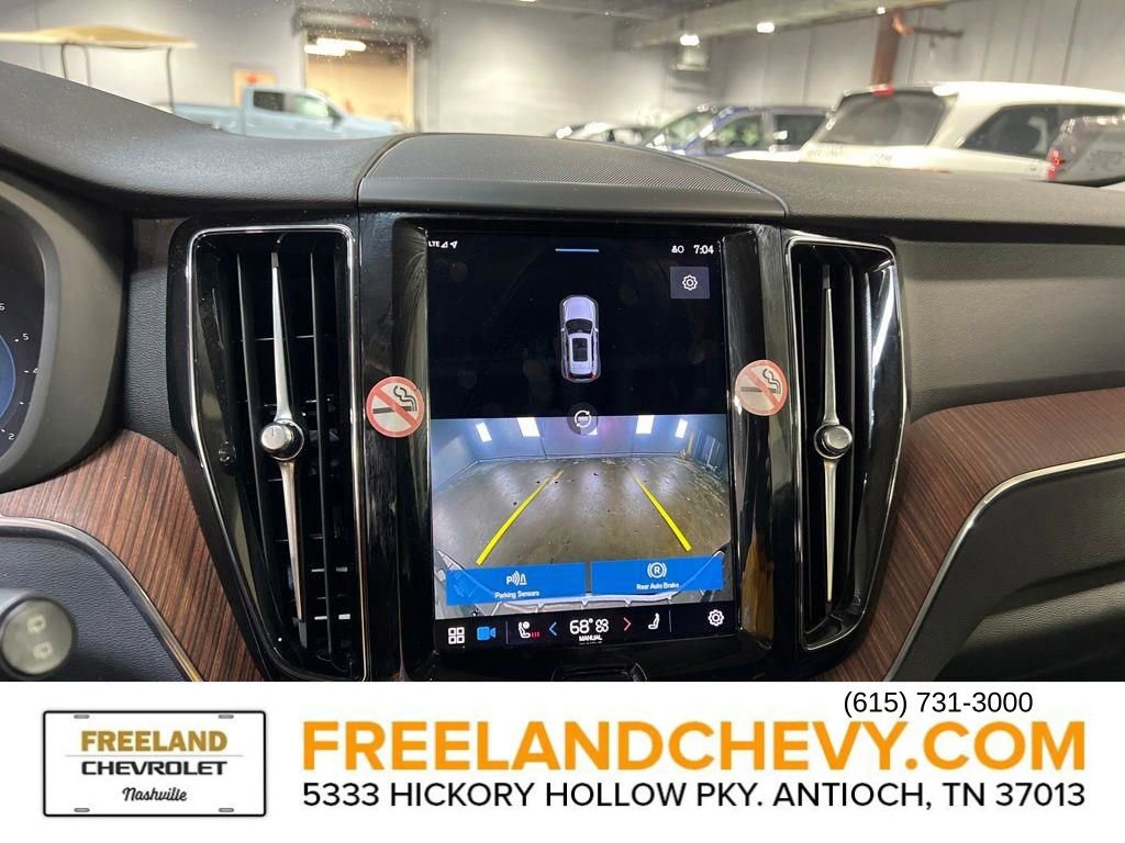Used 2023 Volvo XC60 B5 Plus image 30