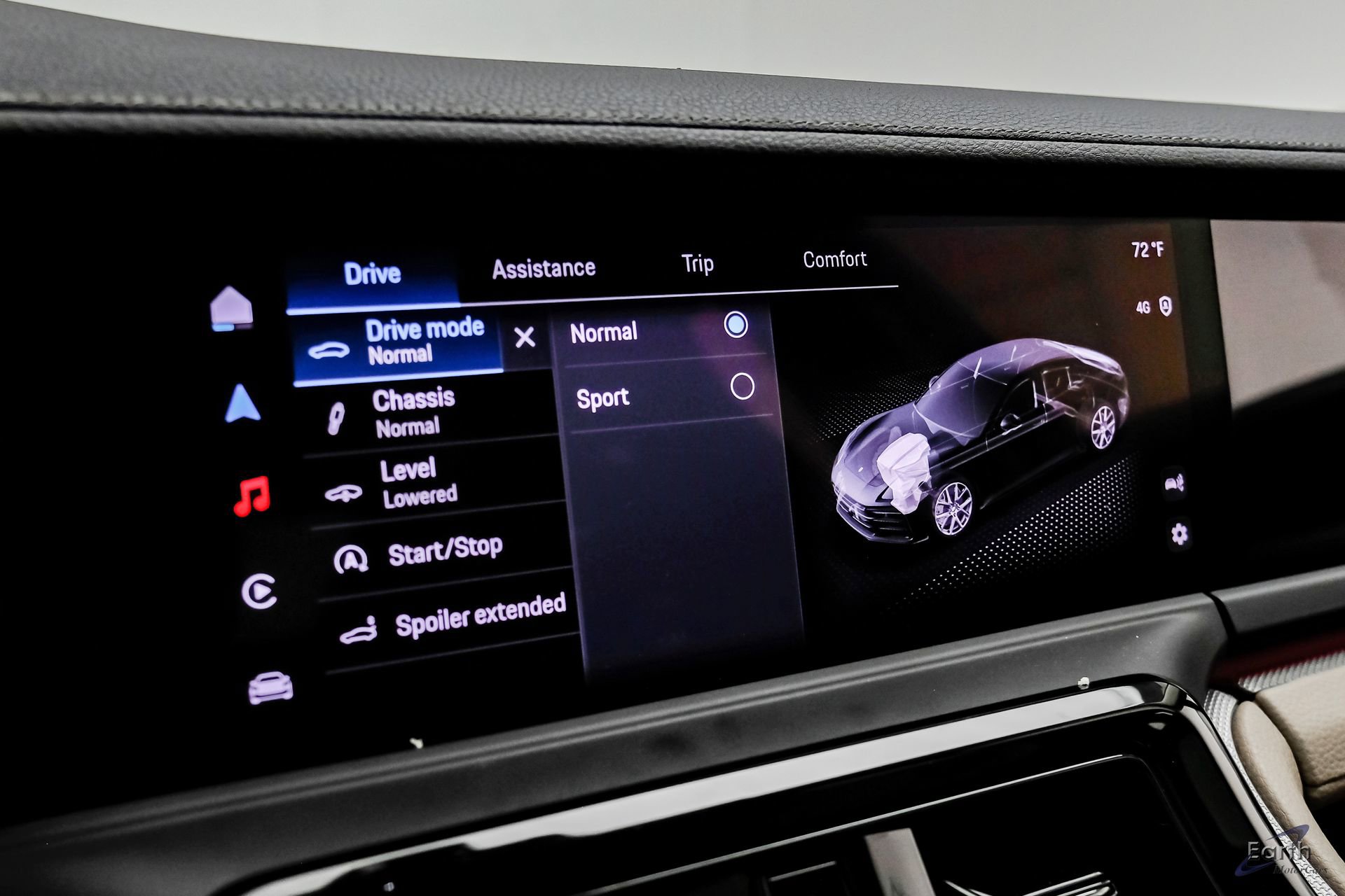 Used 2025 Porsche Panamera w/ Premium Package image 65