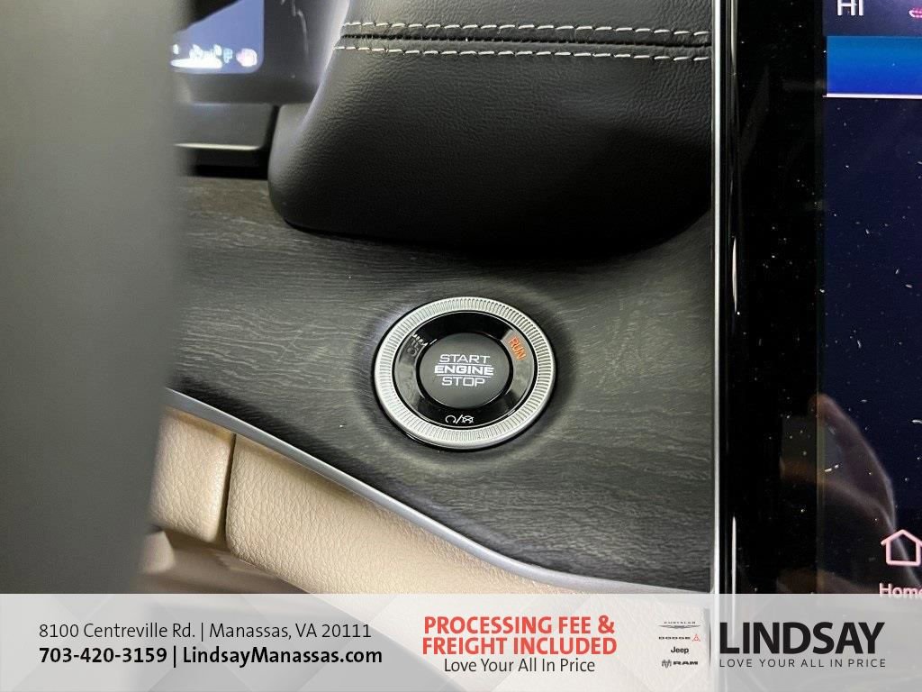 New 2025 Jeep Grand Cherokee L Limited w/ Luxury Tech Group II image 45