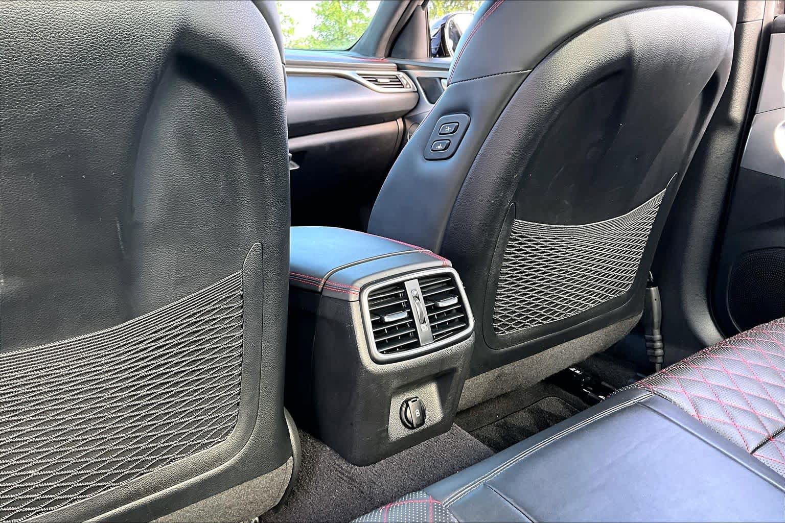 Used 2019 Genesis G70 3.3T Advanced w/ Sport Package RWD image 34