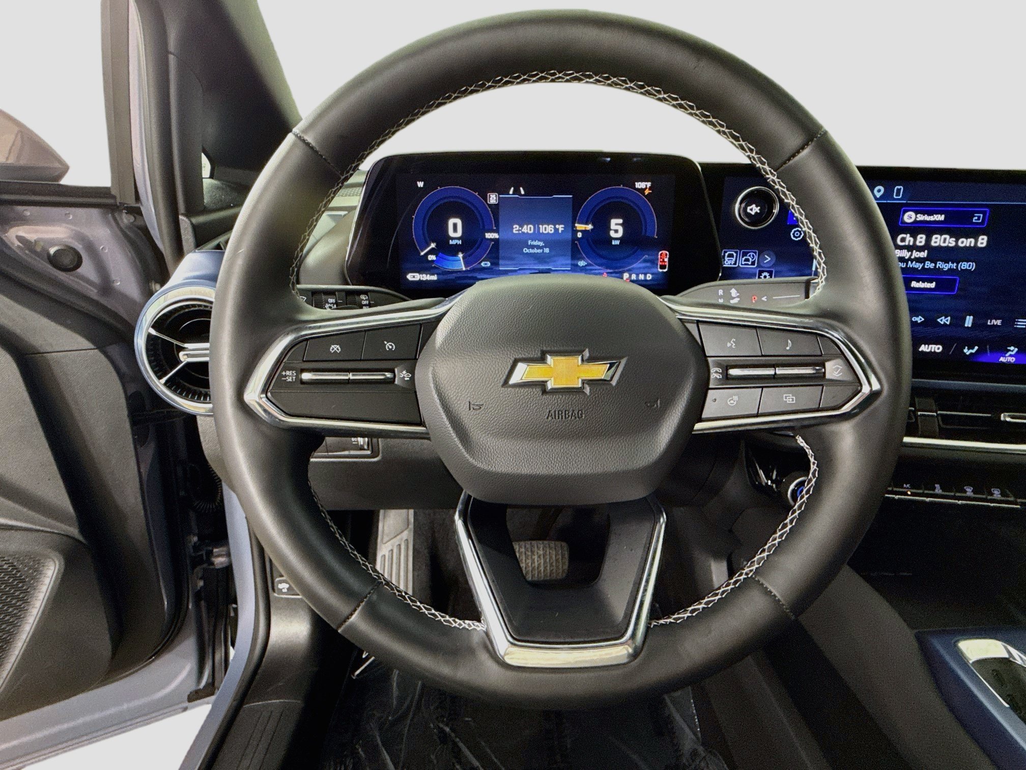 Used 2026 Chevrolet Equinox EV LT w/ LPO, All-Weather Mat Package FWD image 13