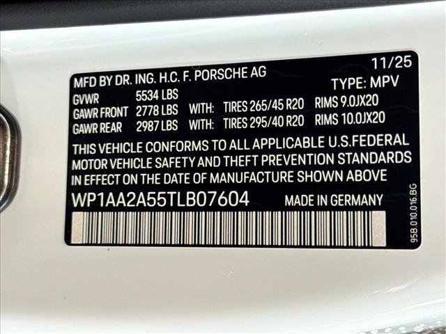 Certified 2026 Porsche Macan AWD/4WD image 27