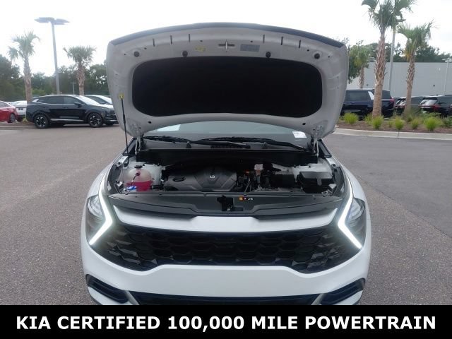 Certified 2023 Kia Sportage EX FWD image 9