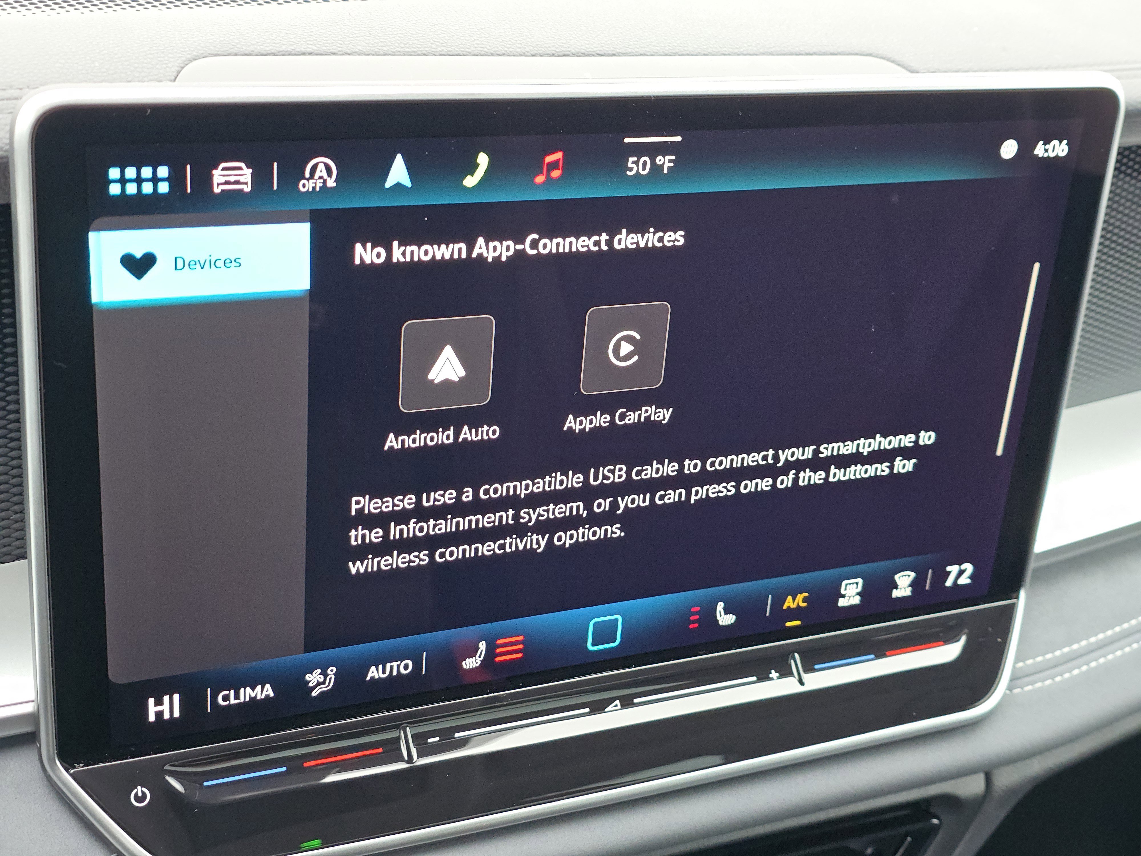 New 2025 Volkswagen Tiguan SE image 10