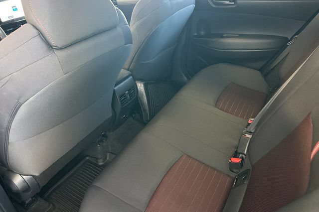 Used 2024 Toyota Corolla Cross AWD Hybrid w/ Moonroof Package image 14