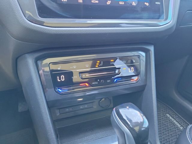 Used 2022 Volkswagen Tiguan SE image 22