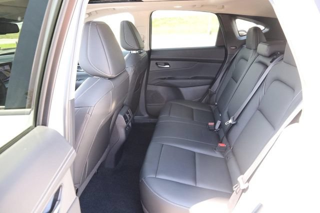 Certified 2025 Nissan Murano SL w/ Cargo Package AWD/4WD image 11