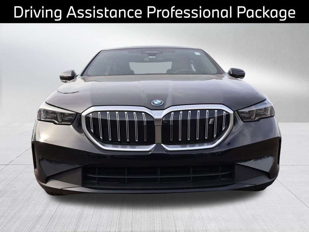 Certified 2025 BMW i5 xDrive40 w/ Premium Package image 3