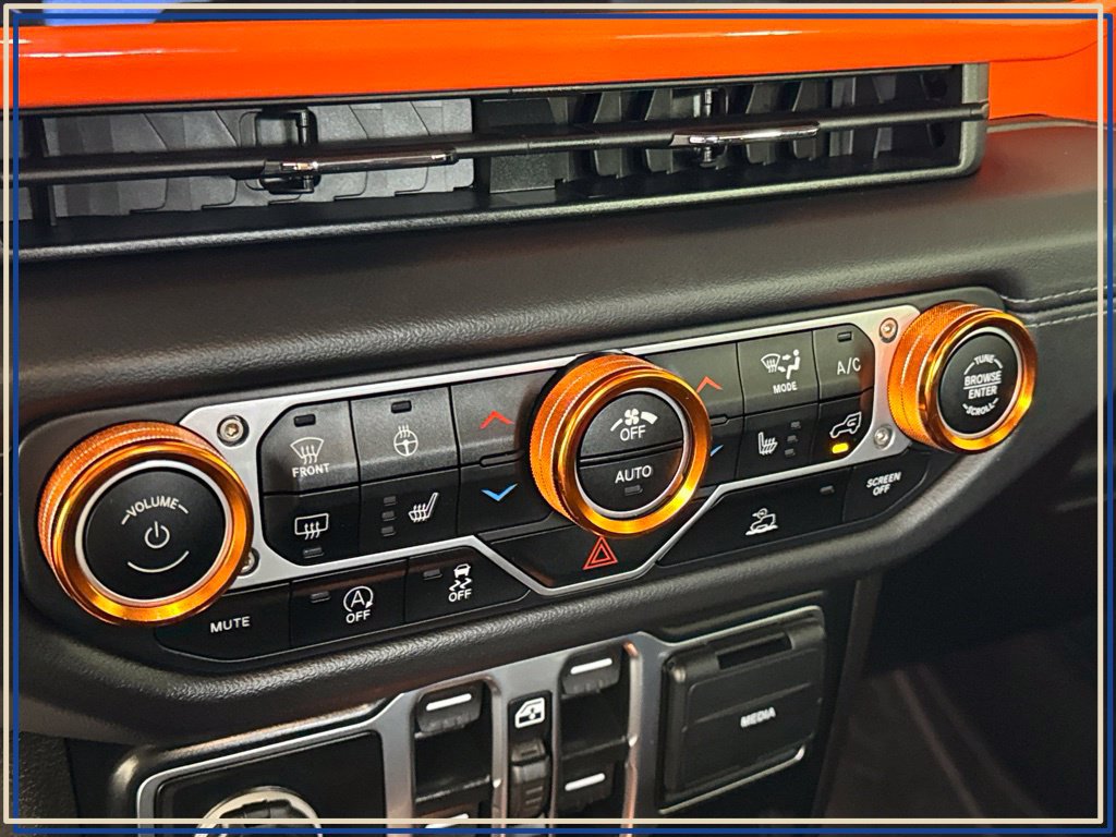Certified 2025 Jeep Gladiator Overland AWD/4WD image 31
