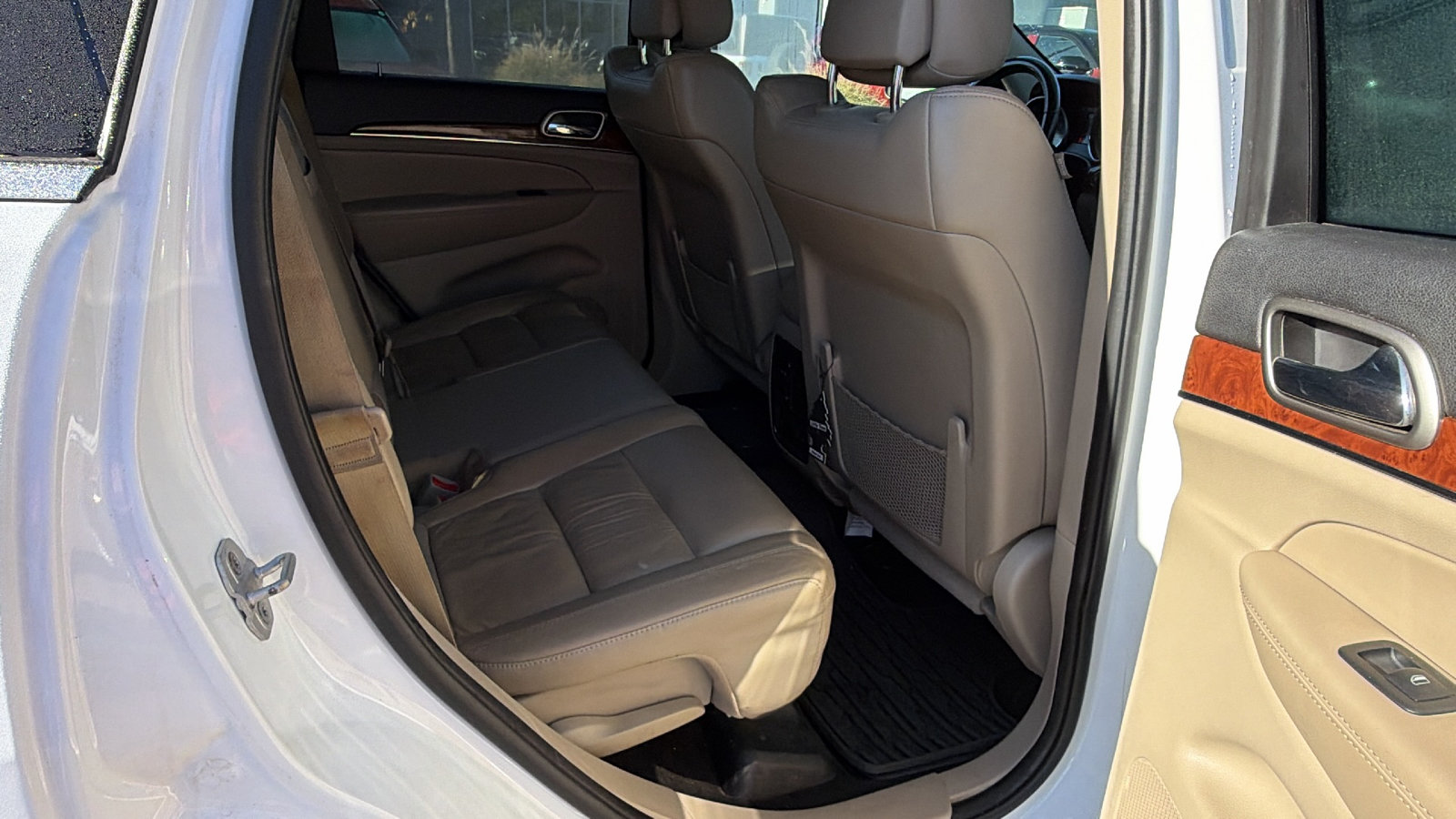 Used 2013 Jeep Grand Cherokee Limited AWD/4WD image 22