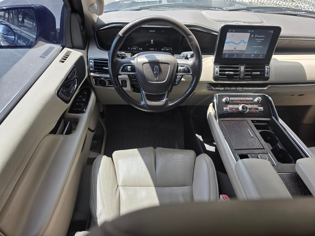 Used 2018 Lincoln Navigator L Select AWD/4WD image 14