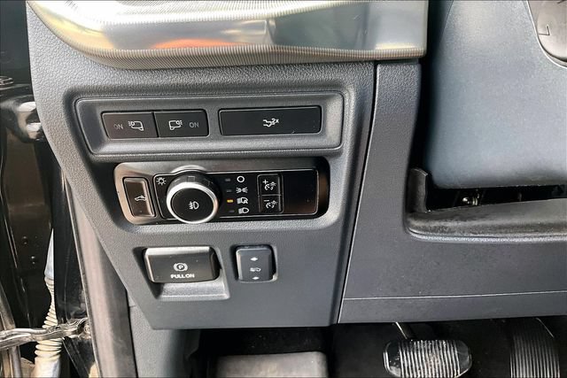 Used 2024 Ford F150 Lariat w/ FX4 Off-Road Package AWD/4WD image 16