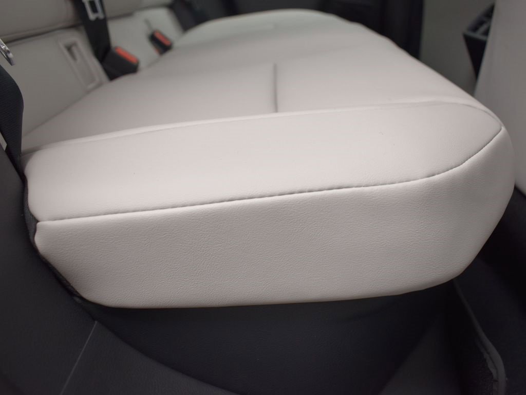 New 2025 Lexus UX 300h FWD image 28