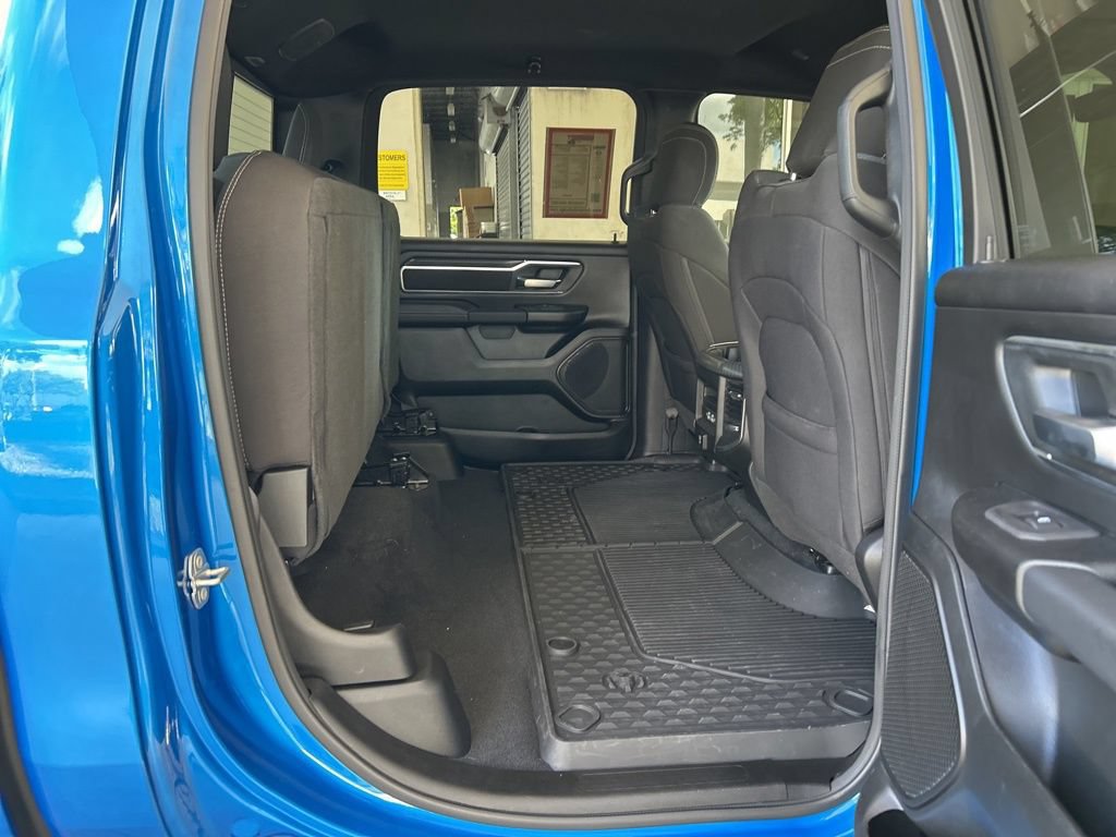 Used 2025 RAM 1500 Big Horn AWD/4WD image 32