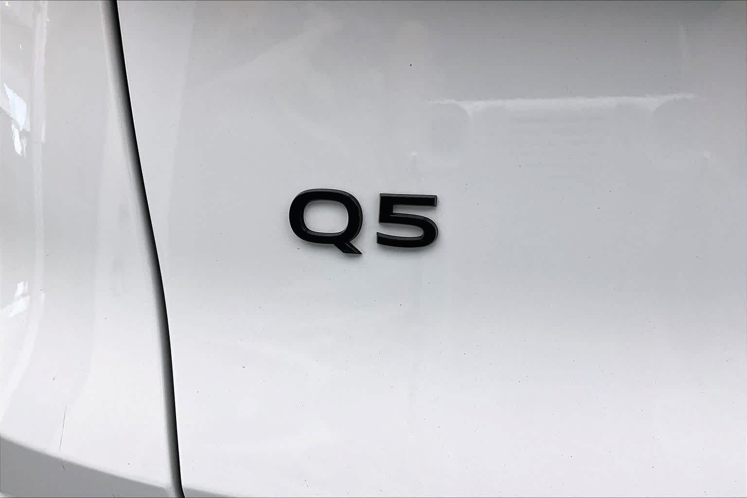 Used 2025 Audi Q5 Premium AWD/4WD image 33