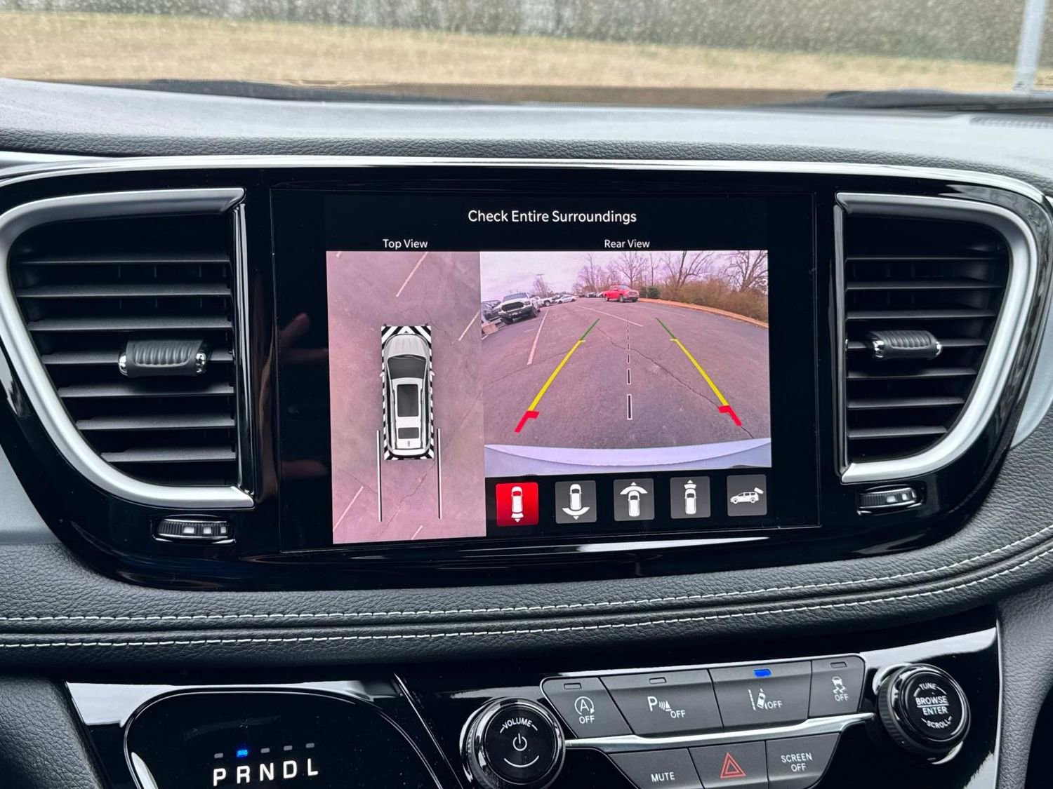 New 2026 Chrysler Pacifica Limited FWD image 37
