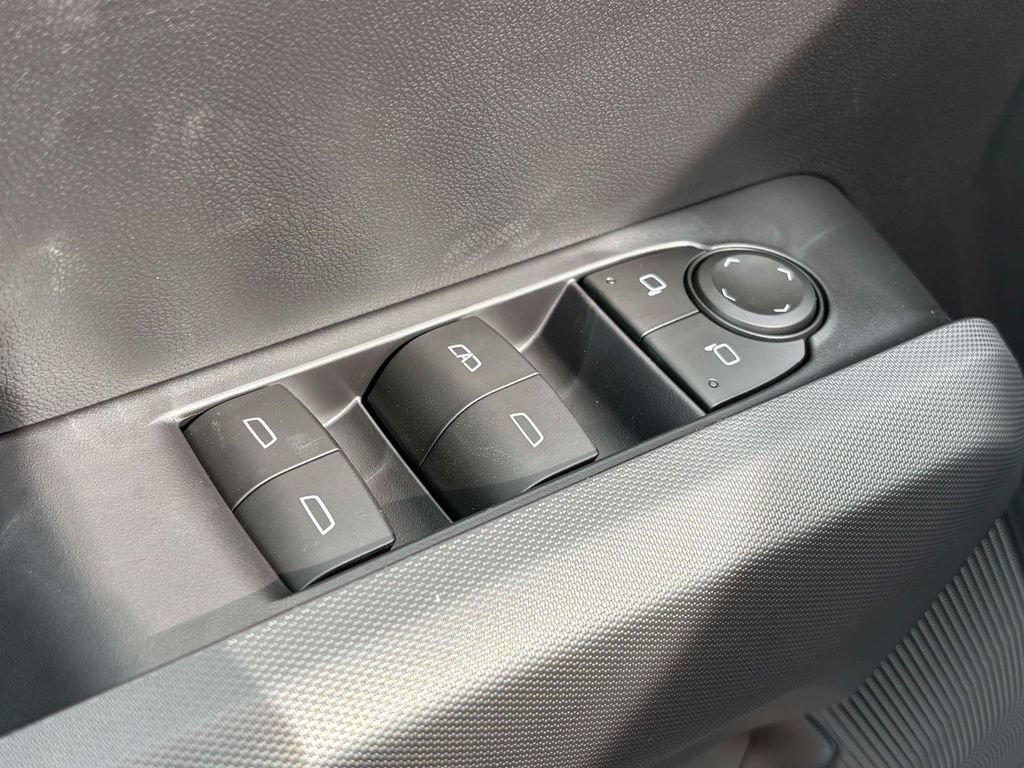 New 2026 GMC Canyon Elevation w/ Convenience Package RWD image 8