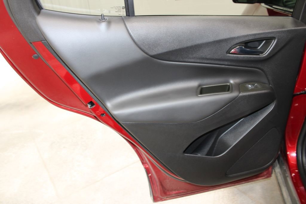 Used 2023 Chevrolet Equinox LT image 18