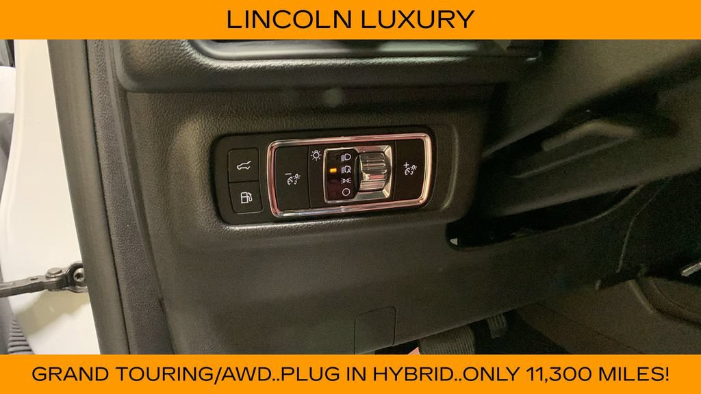 Used 2025 Lincoln Corsair Grand Touring w/ Towing Package AWD/4WD image 30