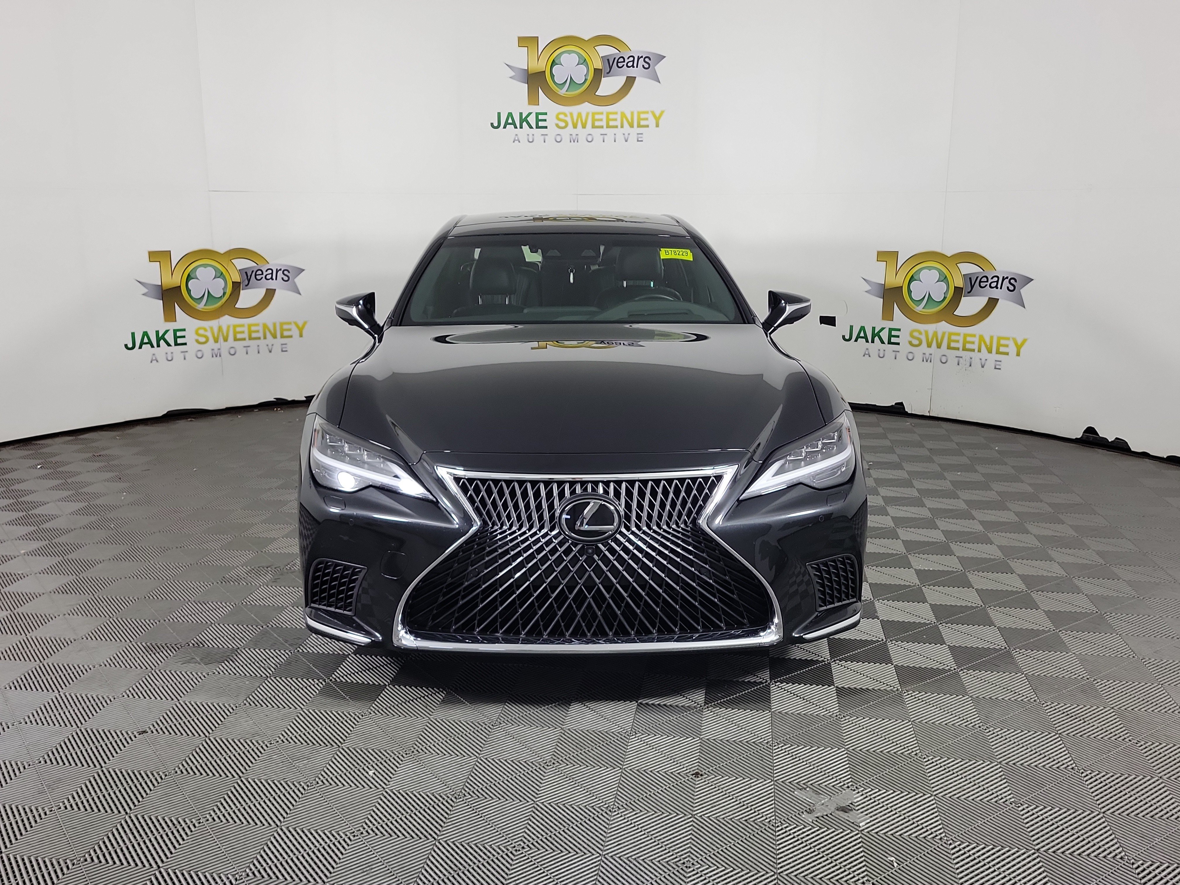 Used 2021 Lexus LS 500 AWD w/ Luxury Package image 2