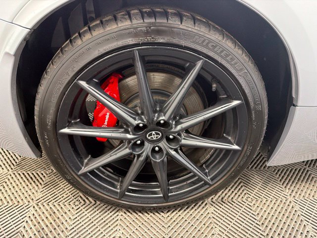 Used 2025 Toyota GR86 Premium w/ Performance Package RWD image 8