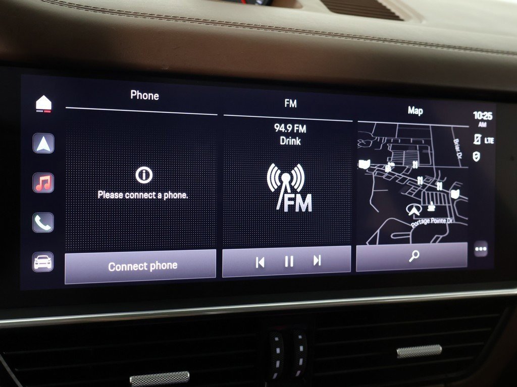 Used 2023 Porsche Cayenne Platinum Edition image 52