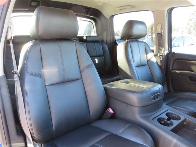 Used 2013 Chevrolet Avalanche LT w/ All-Star Edition image 10