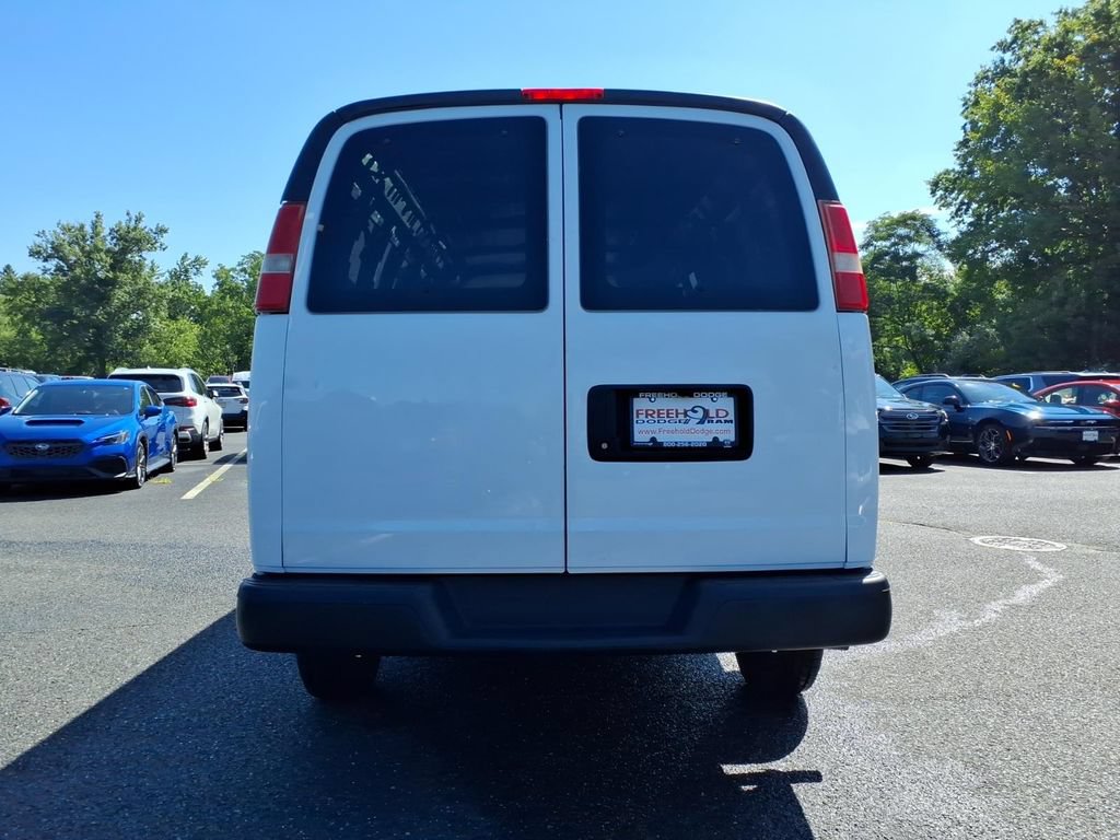 Used 2014 GMC Savana 2500 Extended RWD image 16