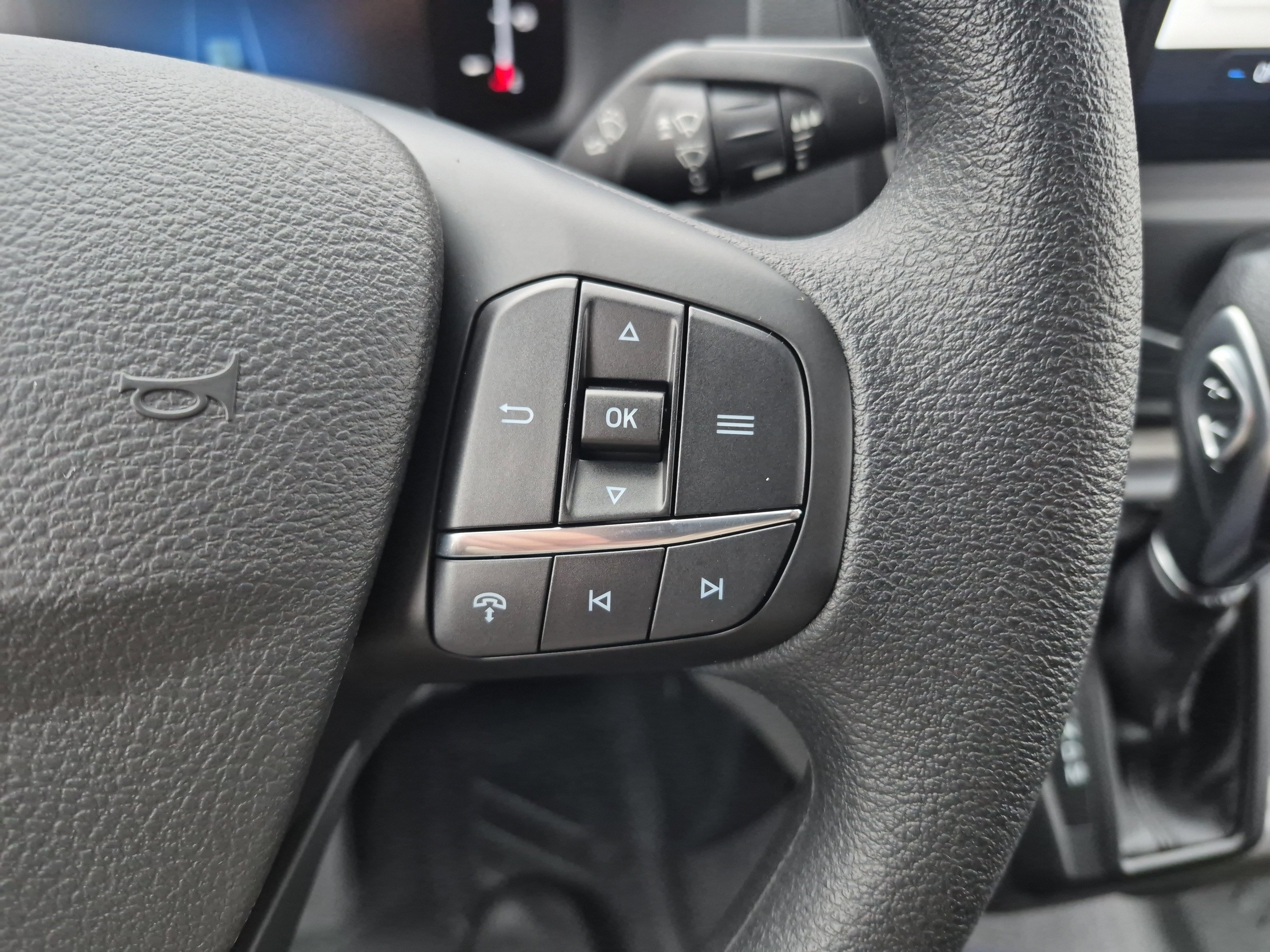 New 2026 Ford Transit 250 148 Medium Roof w/ Load Area Protection Package image 25