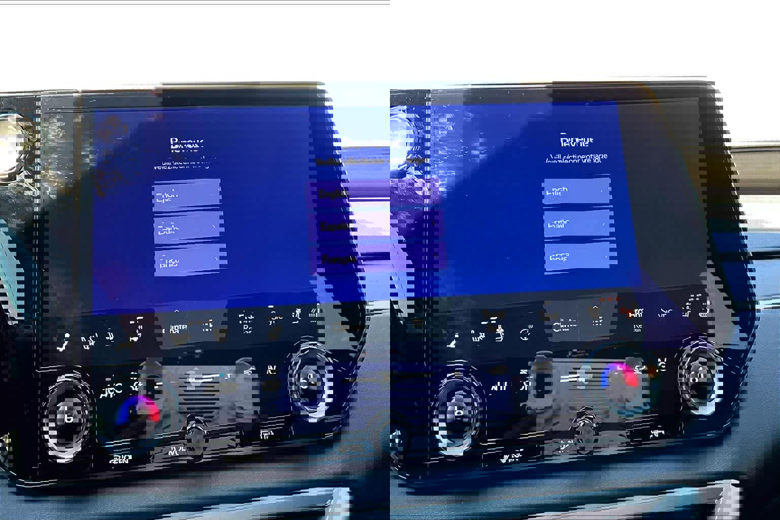 Used 2026 Lexus RX 450h Luxury image 34