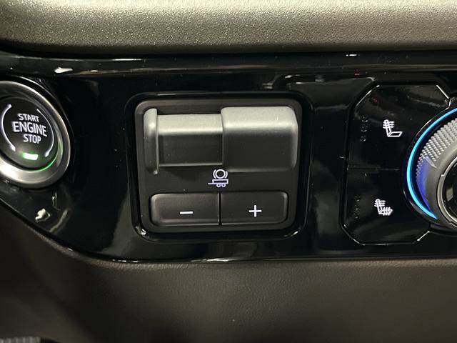 Used 2025 Chevrolet Silverado 1500 RST image 26