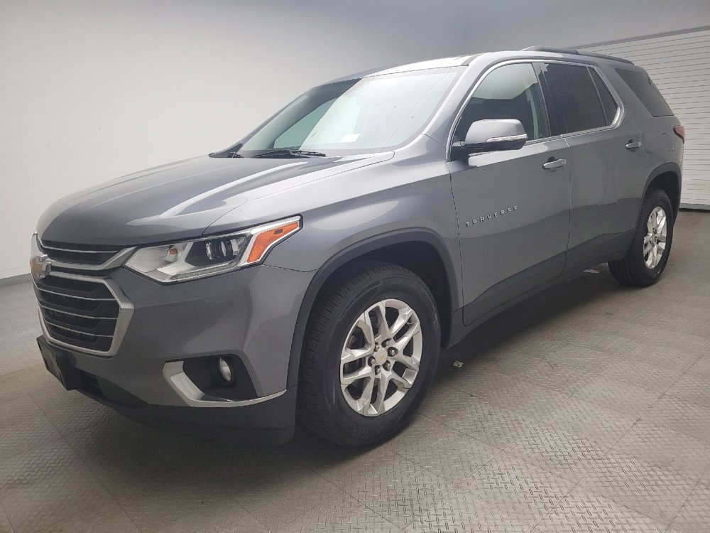 Used 2020 Chevrolet Traverse LS image 2